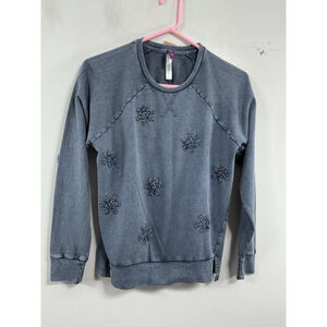 Womans Adore Me Pullover Long Sleeve Sweatshirt Small Blue Snowflakes NWT